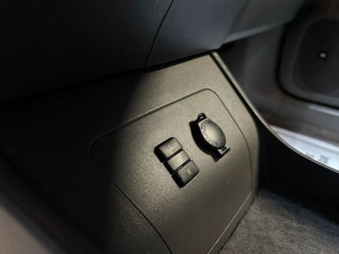 Used 2010 Toyota Prius Five FWD image 16