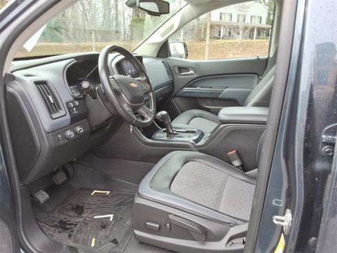 Used 2019 Chevrolet Colorado Z71 image 12