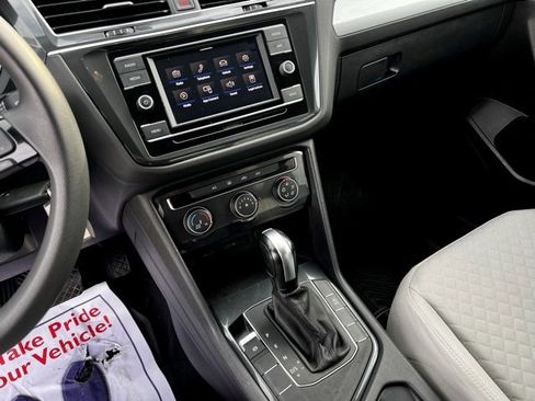 Used 2020 Volkswagen Tiguan S image 39
