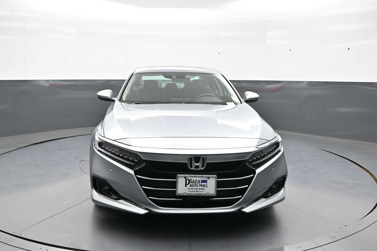 Certified 2022 Honda Accord EX-L image 2