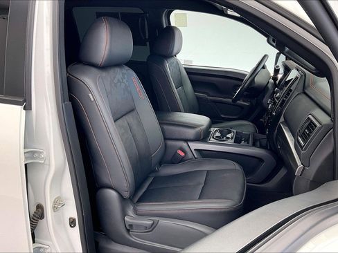 Used 2021 Nissan Titan PRO-4X image 6