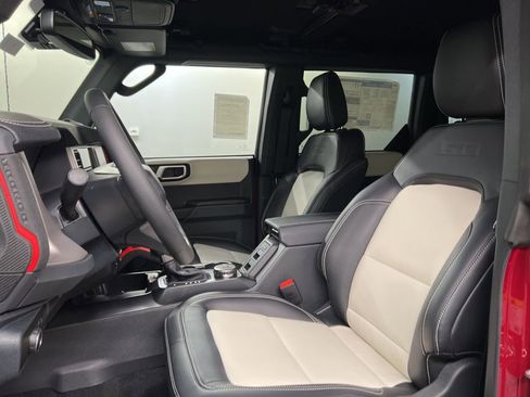 New 2026 Ford Bronco Outer Banks w/ Sasquatch Package image 28