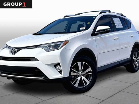 Used 2016 Toyota RAV4 XLE image 1