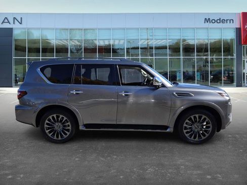 Used 2024 Nissan Armada Platinum w/ Captain's Chairs Package image 4