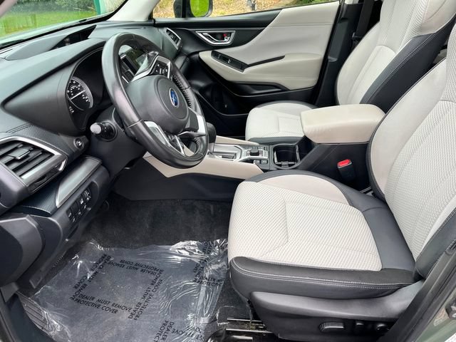 Used 2020 Subaru Forester Premium AWD/4WD image 5