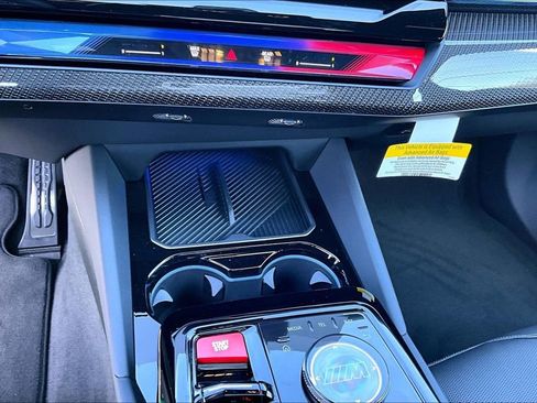 New 2026 BMW M5 Touring image 18