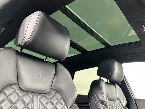 Used 2023 Audi SQ5 Premium Plus w/ Premium Plus Package image 16