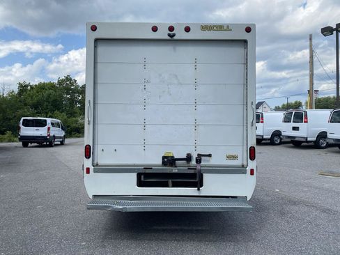 Used 2023 Chevrolet Express 3500 w/ Power Convenience Package RWD image 5