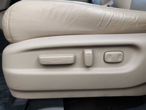 Used 2018 Honda Pilot Touring image 14