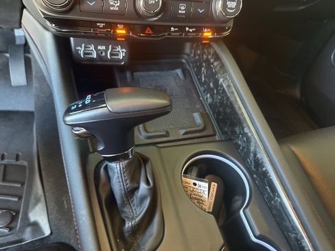 Used 2024 Dodge Durango R/T image 12