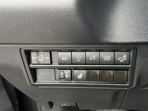 Used 2023 Toyota Tundra SR5 w/ SR5 Premium Package AWD/4WD image 19