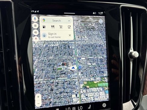 Used 2024 Volvo S60 B5 Plus image 27