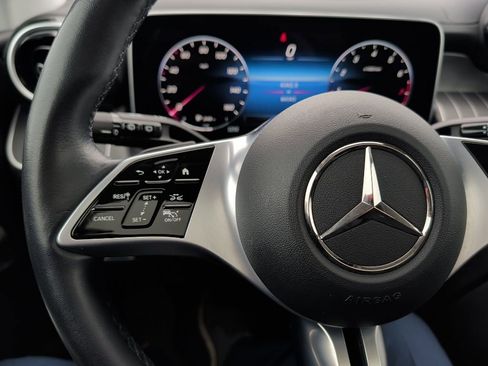 Used 2023 Mercedes-Benz GLC 300 4MATIC image 28