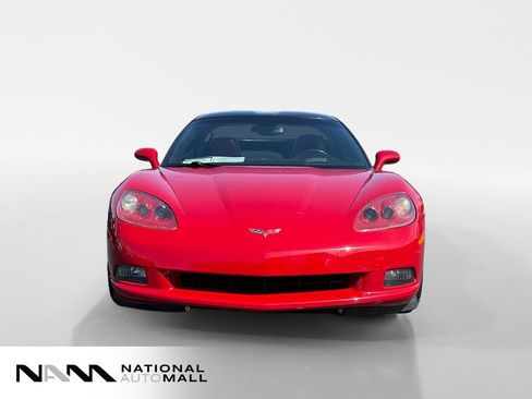 Used 2005 Chevrolet Corvette Coupe w/ Preferred Equipment Group RWD image 8