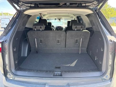 Used 2020 Chevrolet Traverse RS w/ LPO, Floor Liner Package FWD image 16