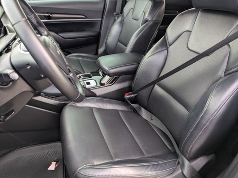 Used 2023 Kia Telluride S FWD image 26