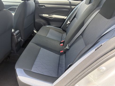 Used 2024 Nissan Versa SV FWD image 27