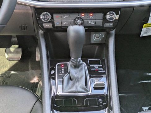 New 2026 Jeep Compass Latitude AWD/4WD image 17