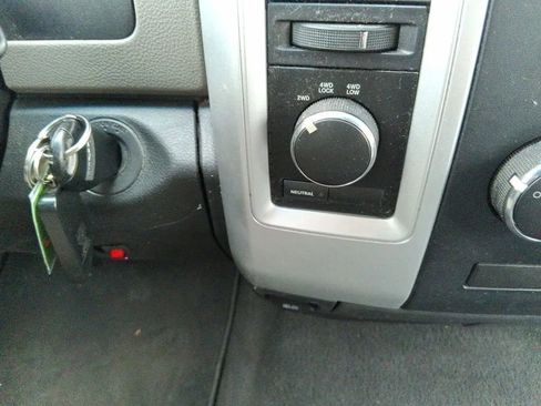 Used 2011 RAM 1500 Classic SLT image 13