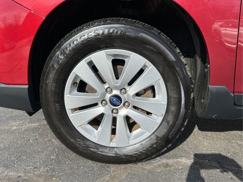 Used 2018 Subaru Outback 2.5i Premium AWD/4WD image 25
