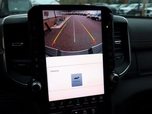 Used 2025 RAM 3500 Laramie image 26