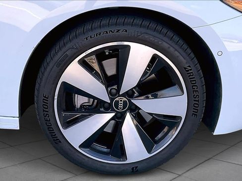 Used 2025 Audi A5 2.0T Premium w/ Convenience Package image 9