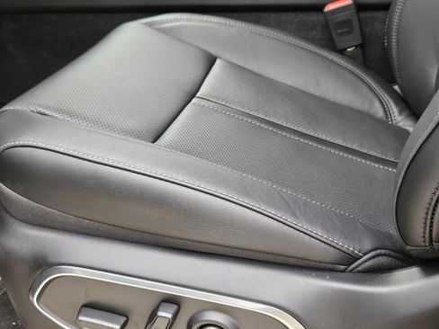 New 2026 Jeep Grand Wagoneer L Limited w/ Premium Group II image 4