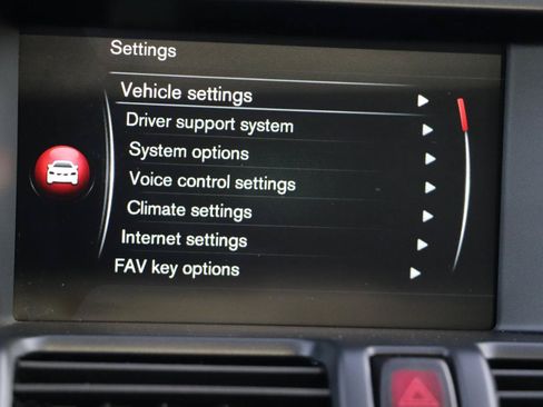 Used 2017 Volvo XC60 T6 Dynamic w/ Climate Package AWD/4WD image 24