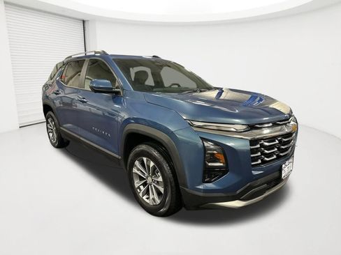 Certified 2025 Chevrolet Equinox LT w/ Convenience Package II AWD/4WD image 3