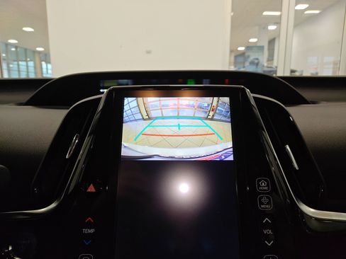 Used 2019 Toyota Prius Prime Advanced image 24