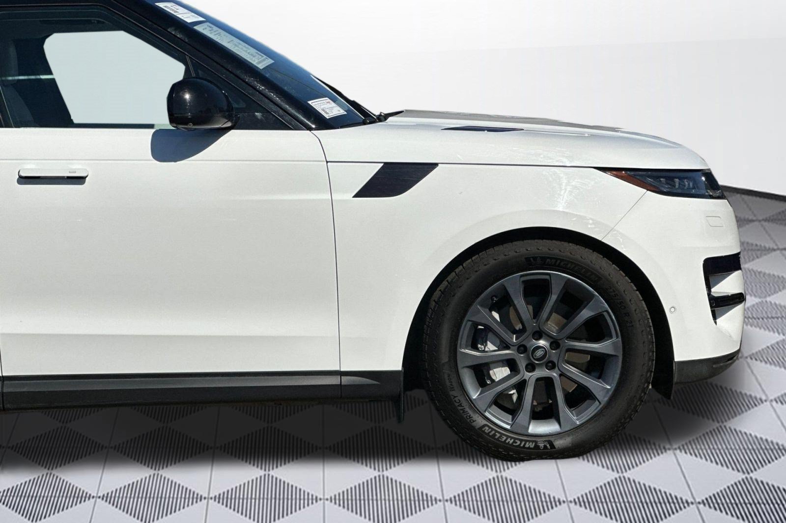 Used 2023 Land Rover Range Rover Sport SE AWD/4WD image 37
