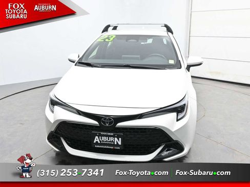 Used 2023 Toyota Corolla SE image 3