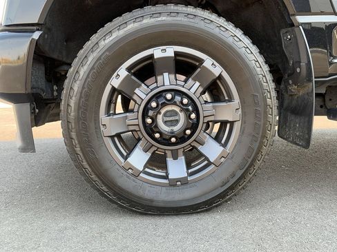 Used 2023 Ford F350 Lariat w/ Lariat Ultimate Package AWD/4WD image 12