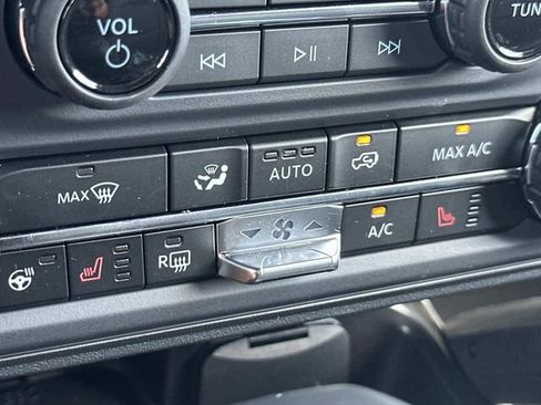 New 2025 Ford Bronco Badlands image 37