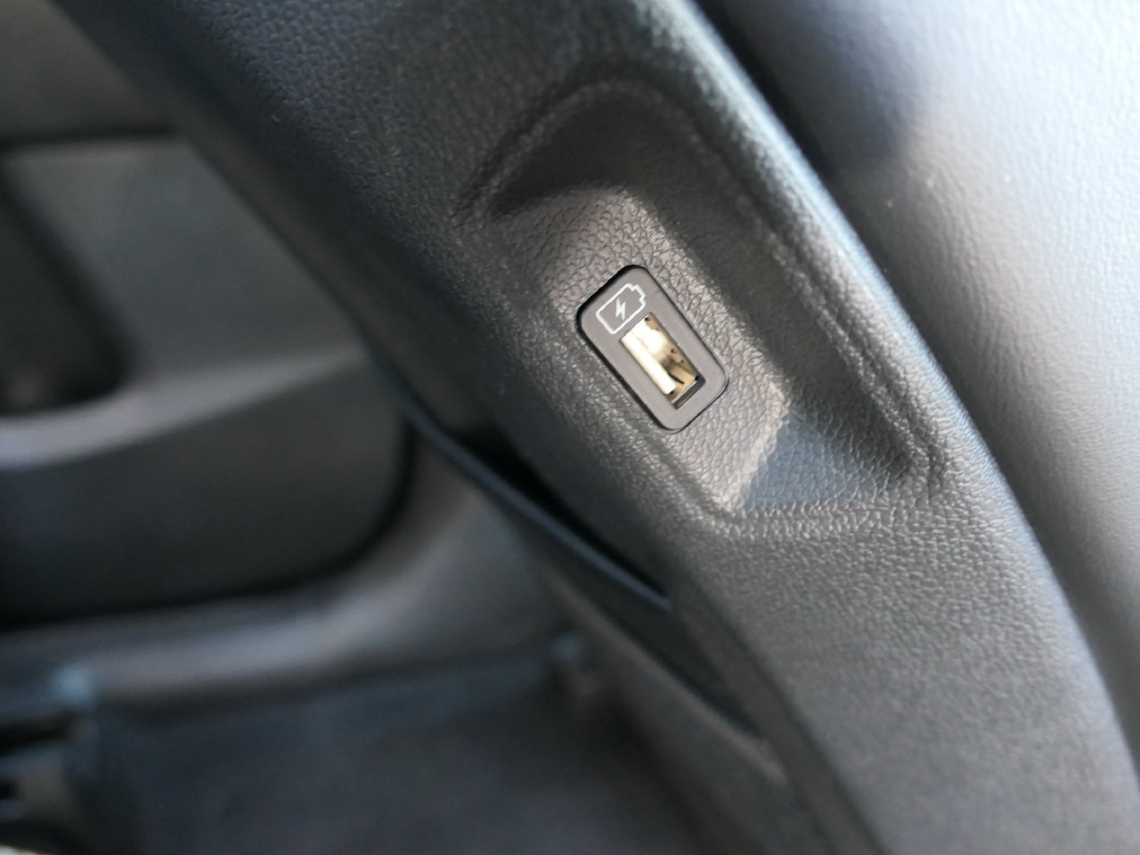 Used 2023 Kia Sorento EX w/ Panoramic Sunroof Package AWD/4WD image 27