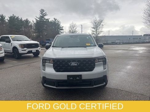 Used 2025 Ford Maverick XLT w/ XLT Luxury Package AWD/4WD image 2