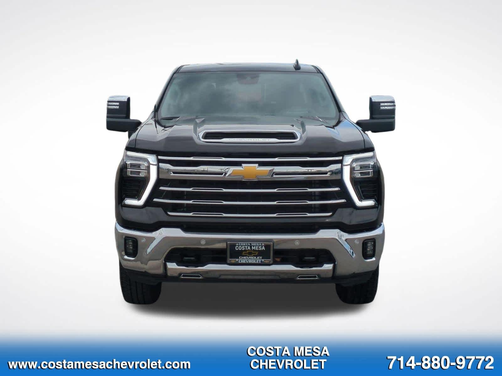 Used 2024 Chevrolet Silverado 2500 LTZ w/ LTZ Premium Package AWD/4WD image 2