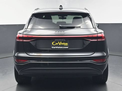 Used 2025 Audi Q6 e-tron Premium Plus w/ Premium Plus AWD/4WD image 4