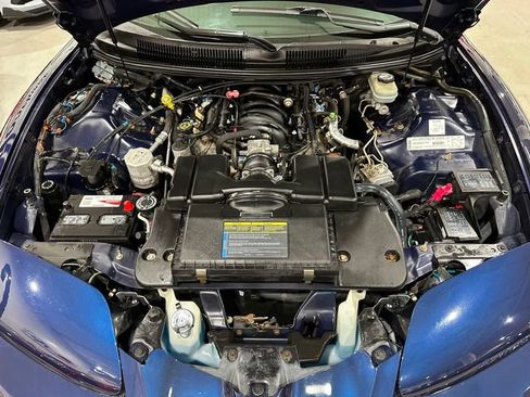 Used 2000 Pontiac Firebird Formula w/ Security Pkg RWD image 24
