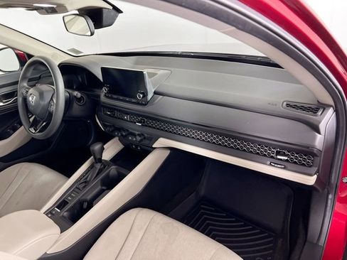 Certified 2024 Honda Accord EX image 30
