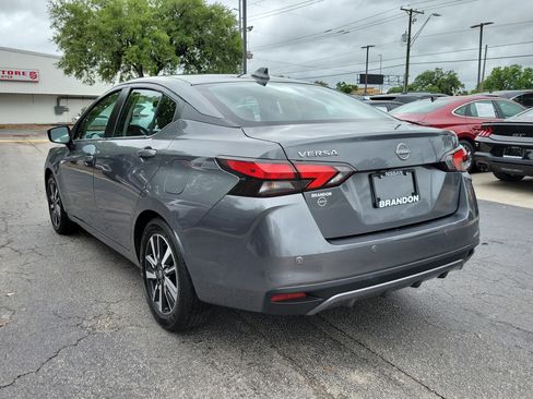 Certified 2025 Nissan Versa SV image 5