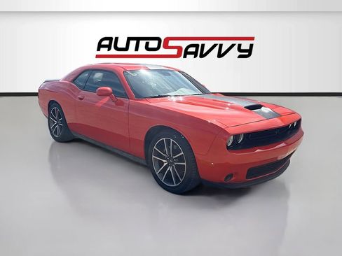 Used 2023 Dodge Challenger R/T RWD image 1