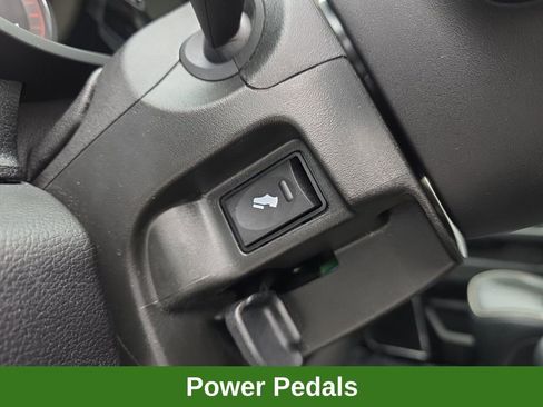 Used 2024 RAM 2500 Laramie image 26