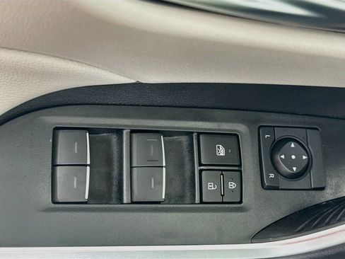 Used 2024 Toyota RAV4 XLE Premium FWD image 18