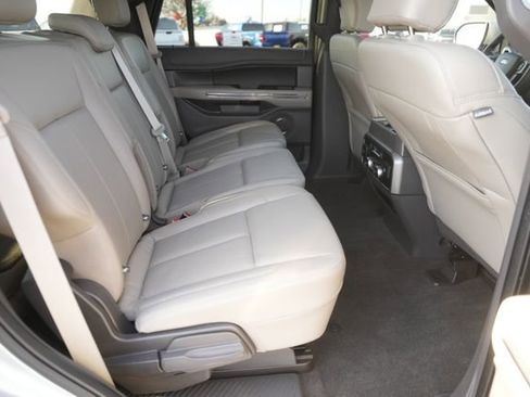 Used 2020 Ford Expedition XLT w/ Equipment Group 202A image 16