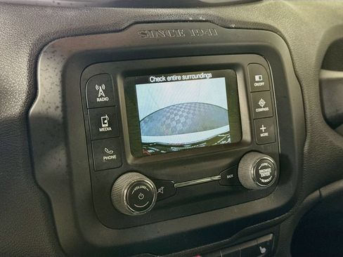 Used 2015 Jeep Renegade Latitude w/ Popular Equipment Group AWD/4WD image 13