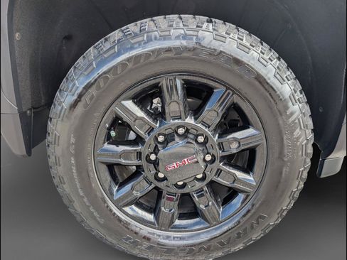 Used 2025 GMC Sierra 2500 AT4 w/ AT4 Premium Plus Package AWD/4WD image 25