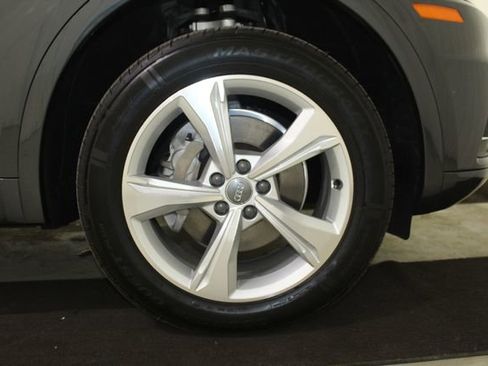 Used 2020 Audi Q5 2.0T Premium AWD/4WD image 30