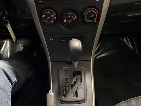 Used 2009 Toyota Corolla S image 27