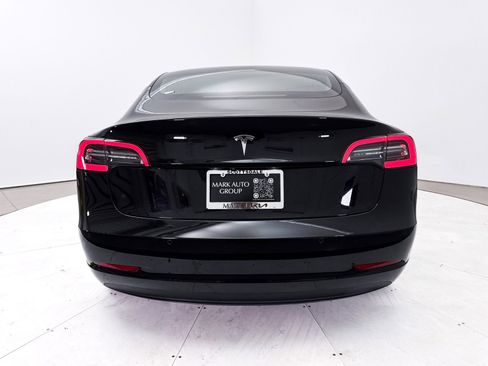 Used 2020 Tesla Model 3 Standard Range Plus RWD image 17